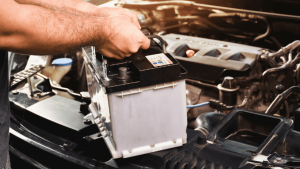 Recharger batterie de voiture